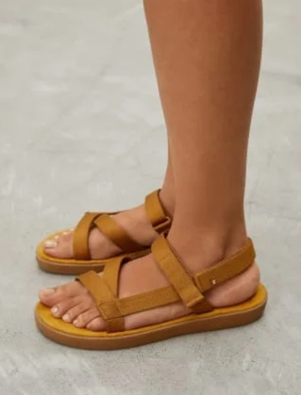 Everlane The Renew Sport Sandal 7 Tan  Cushioned Velcro